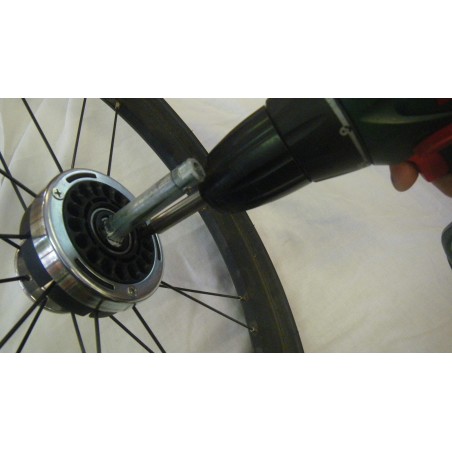 Reparatur knarzender Laufräder bei Thule Chariot -Modellen ab Baujahr 17